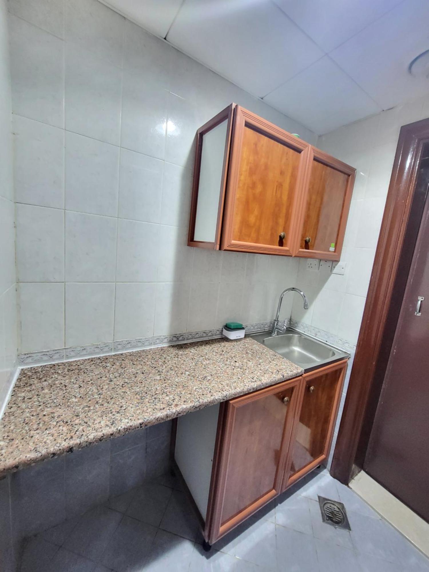 Corniche Full Studio Apartment アブダビ エクステリア 写真